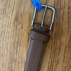 Columbia |NWT men’s brown with black texture belt